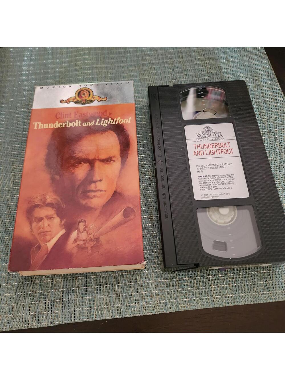 Thunderbolt and Lightfoot VHS Clint Eastwood Jeff Bridges MGM/UA Action Drama